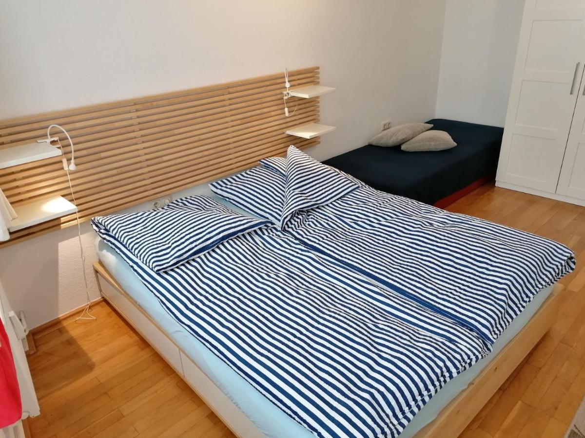 Korner 1 Mit Terrasse & Parkplatz - Abc27 By Abcwismar Lägenhet Exteriör bild